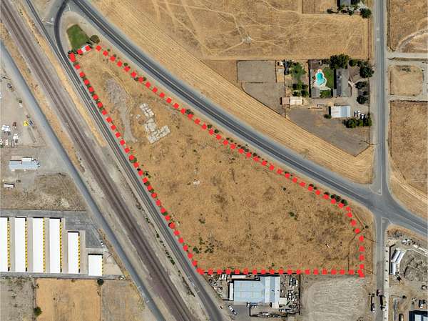 5.56 Acres of Residential Land for Sale in Corcoran, California