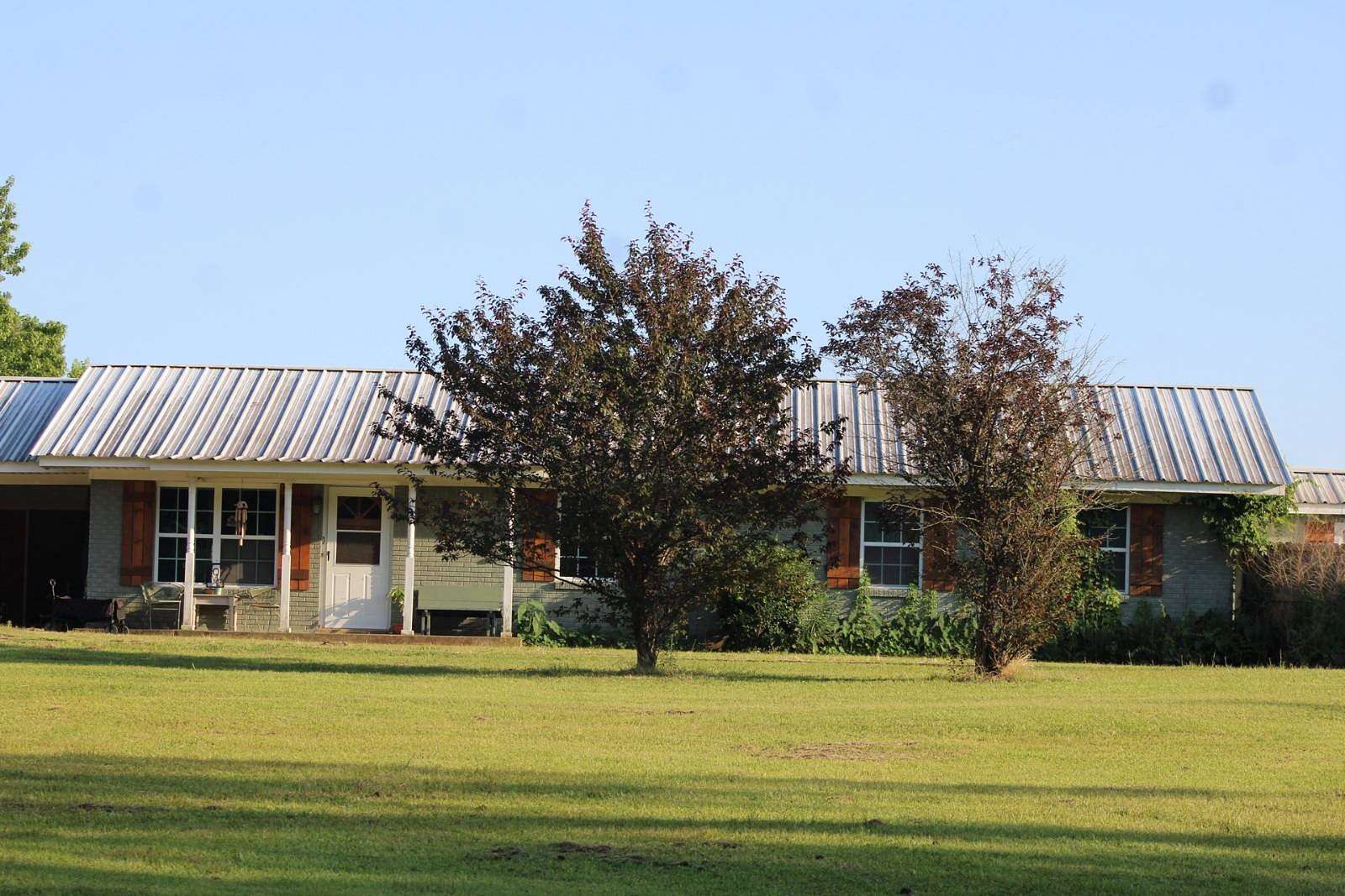 10 Acres of Recreational Land with Home for Sale in Magnolia, Arkansas