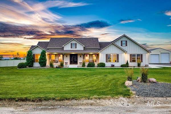 4.54 Acres of Land with Home for Sale in Parma, Idaho