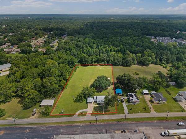 3.75 Acres of Land with Home for Sale in Palestine, Texas