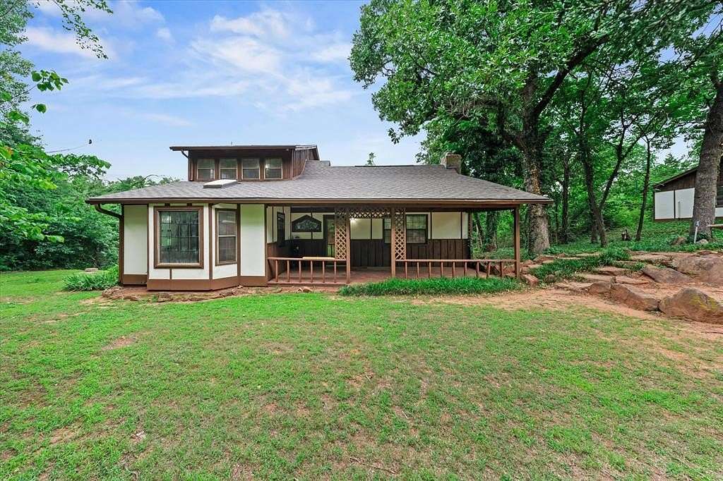 3.14 Acres of Land with Home for Sale in Guthrie, Oklahoma