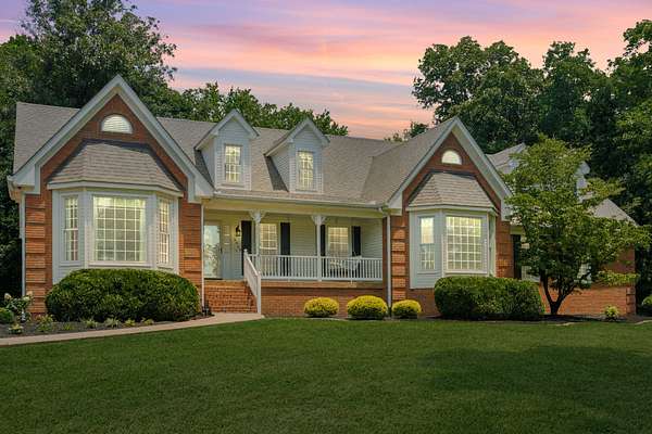 4.1 Acres of Land with Home for Sale in Springfield, Tennessee