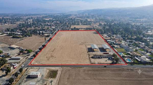 18.3 Acres of Land with Home for Sale in Nuevo, California