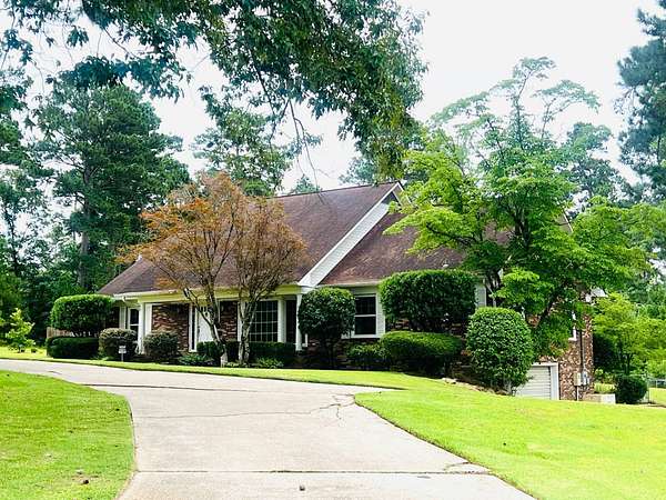 1.65 Acres of Land with Home for Sale in Camden, Arkansas