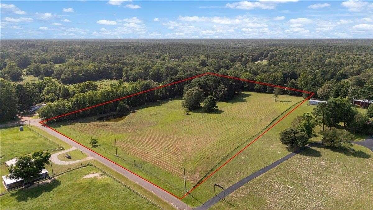 8.7 Acres of Land for Sale in Hughes Springs, Texas