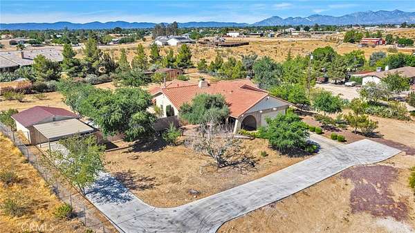 2 Acres of Land with Home for Sale in Hesperia, California