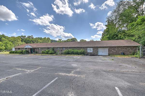 5.7 Acres of Improved Mixed-Use Land for Sale in Bristol, Virginia