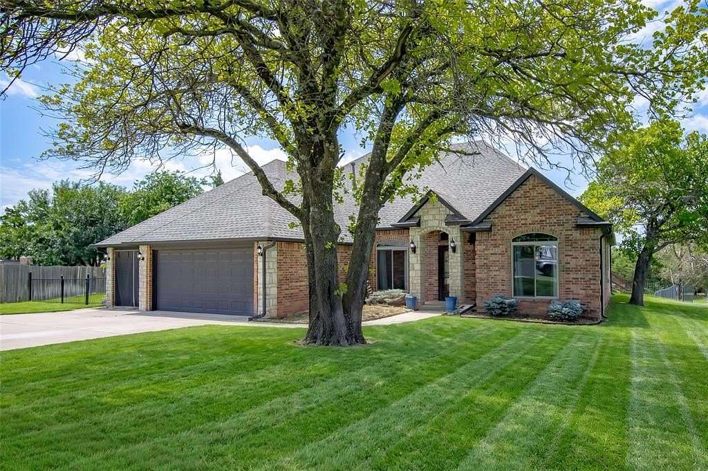 1.56 Acres of Land with Home for Sale in Guthrie, Oklahoma