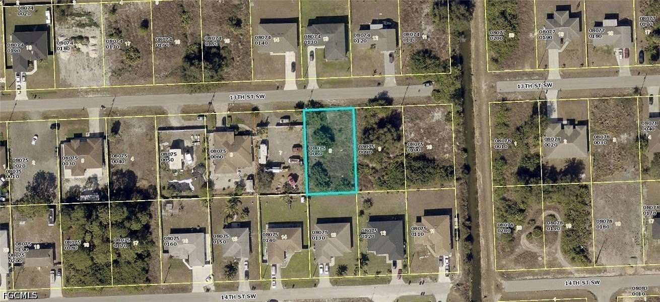 0.25 Acres of Residential Land for Auction in Lehigh Acres, Florida