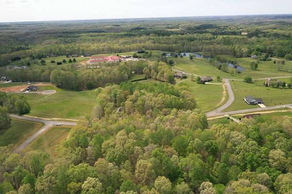 1 Acre of Residential Land for Sale in Loretto, Tennessee