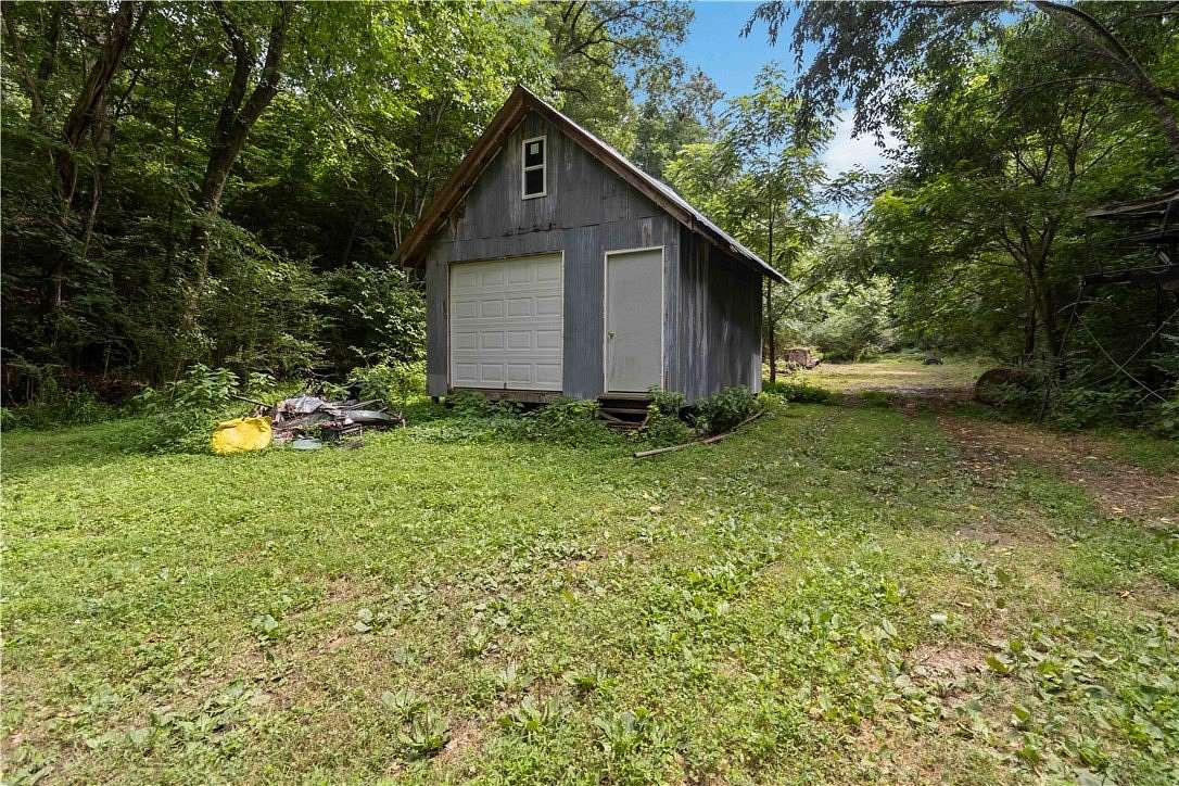 3 Acres of Residential Land for Sale in Fayetteville, Arkansas