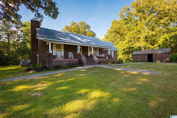17 Acres of Land with Home for Sale in West Blocton, Alabama