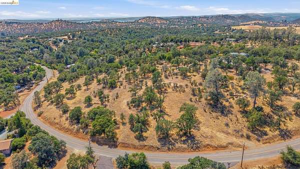 2 Acres of Land for Sale in Coulterville, California