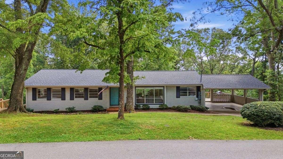 1.53 Acres of Land with Home for Sale in Gainesville, Georgia