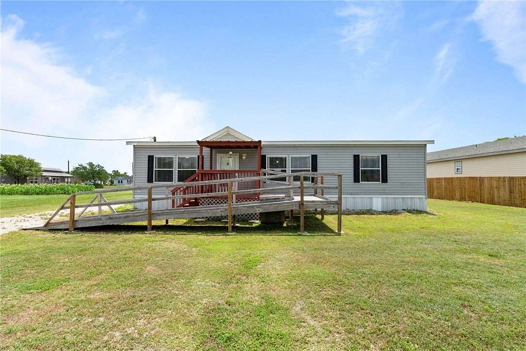 0.29 Acres of Land for Sale in Bayside, Texas