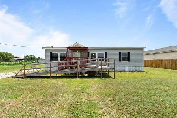 0.29 Acres of Land for Sale in Bayside, Texas