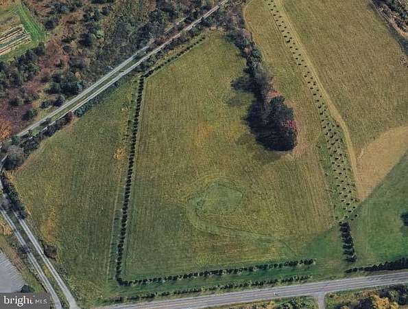 9 Acres of Residential Land for Sale in Pipersville, Pennsylvania