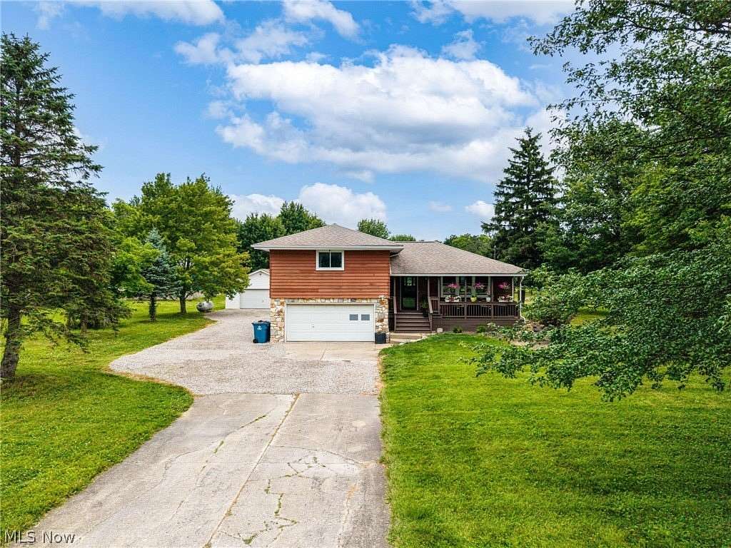 2 Acres of Land with Home for Sale in Wellington, Ohio