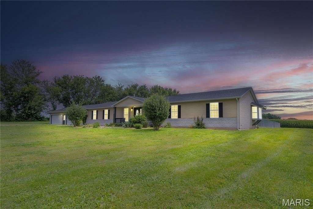 2 Acres of Land with Home for Sale in Edwardsville, Illinois