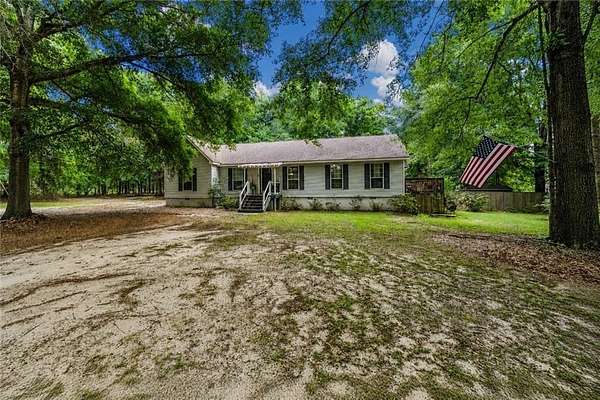 3 Acres of Land with Home for Sale in Eufaula, Alabama
