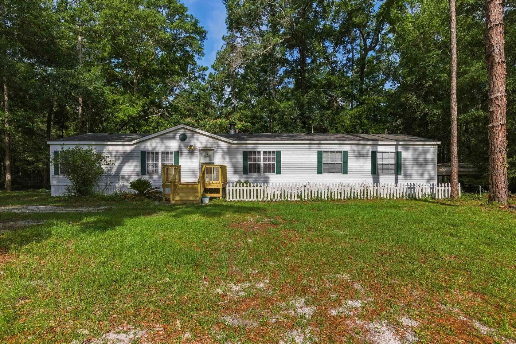 9.25 Acres of Land with Home for Sale in Crawfordville, Florida