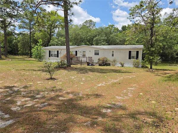 1.5 Acres of Land with Home for Lease in Ocala, Florida