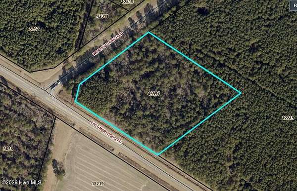 10 Acres of Land for Sale in Farmville, North Carolina