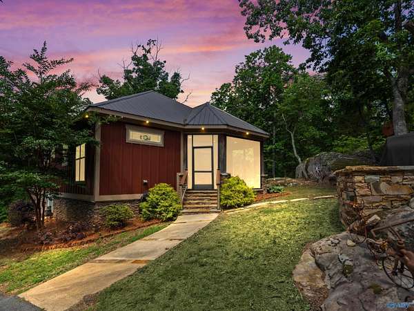 4 Acres of Land with Home for Sale in Scottsboro, Alabama
