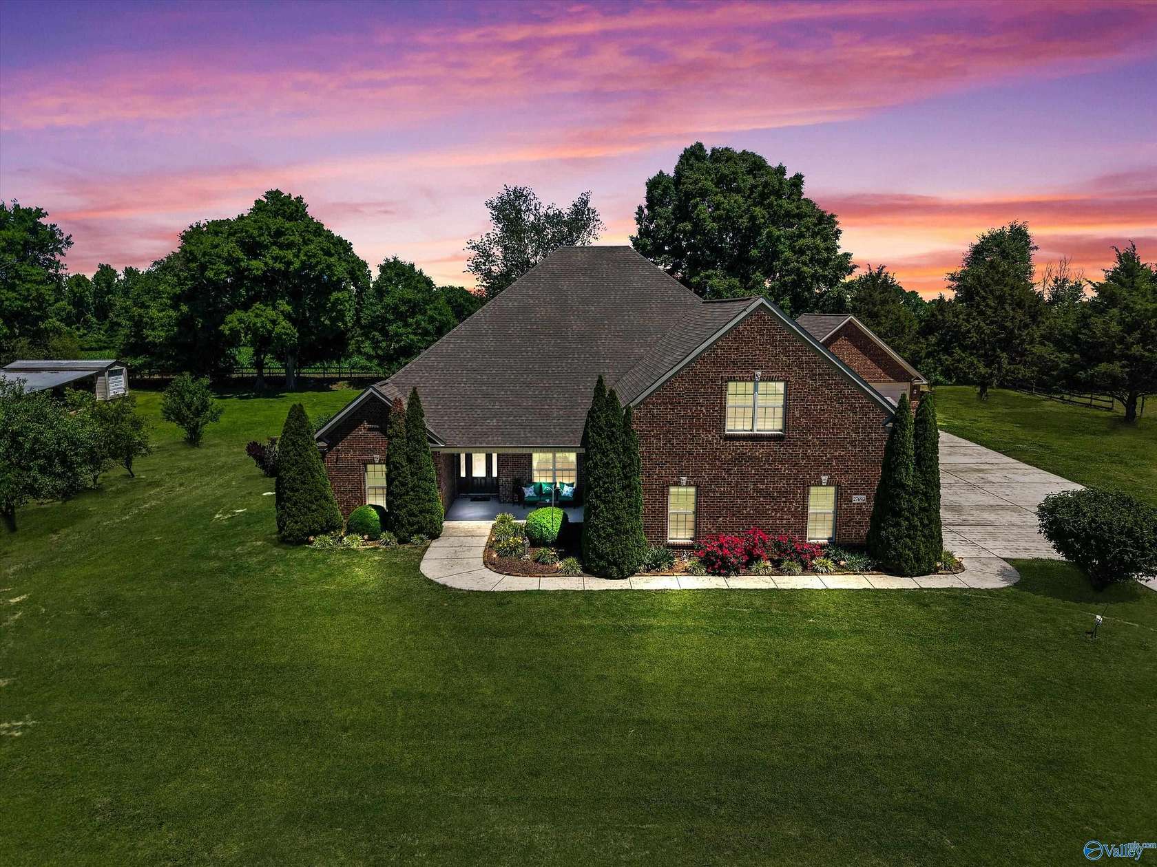 4 Acres of Land with Home for Sale in Ardmore, Alabama