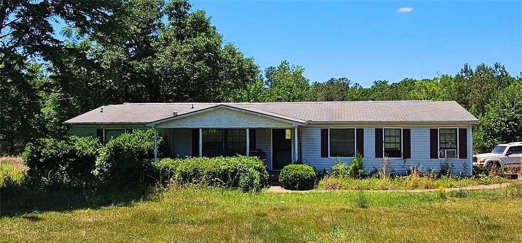3 Acres of Land with Home for Sale in Macon, Georgia