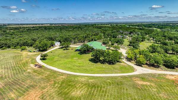40 Acres of Land with Home for Sale in Iredell, Texas