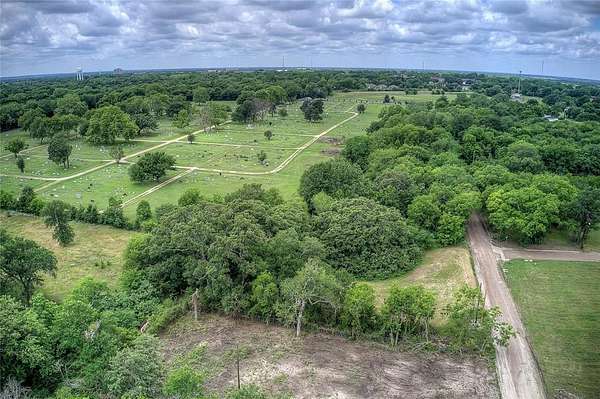 0.7 Acres of Residential Land for Sale in Commerce, Texas