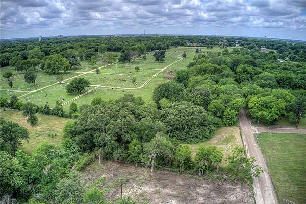 0.7 Acres of Residential Land for Sale in Commerce, Texas