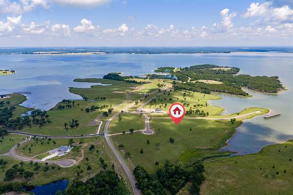 1.3 Acres of Land for Sale in Windom, Texas