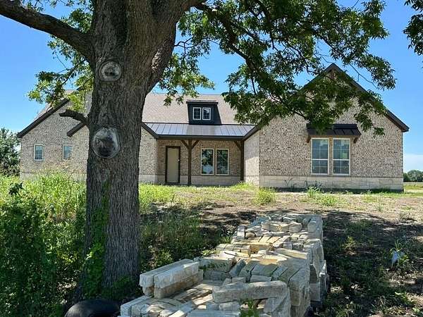 2.74 Acres of Land with Home for Sale in Leonard, Texas