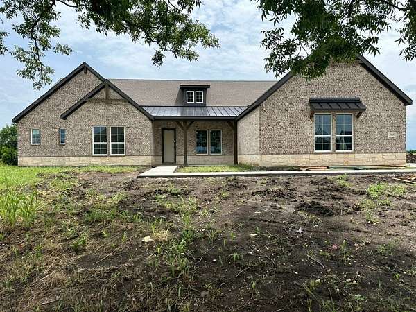 2.72 Acres of Land with Home for Sale in Leonard, Texas