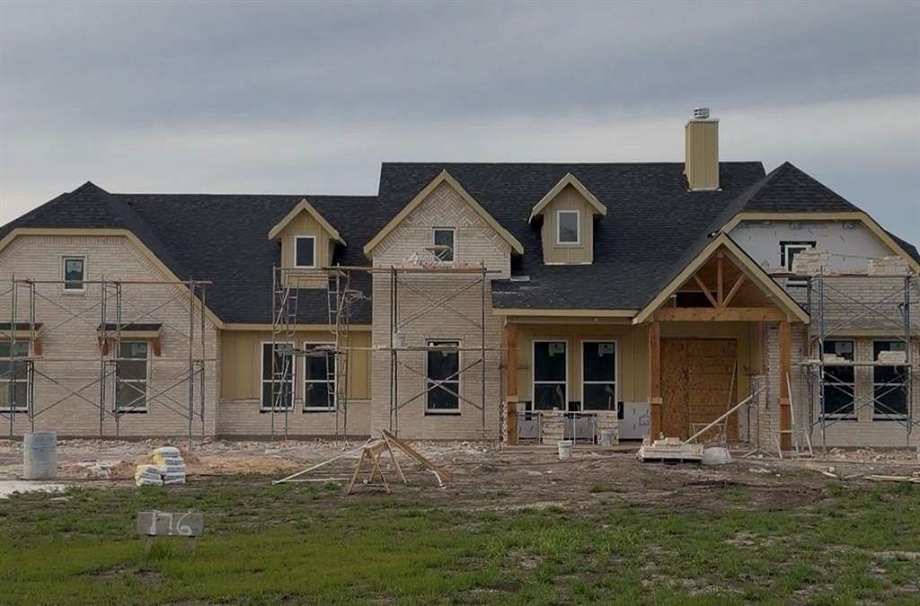 1.7 Acres of Land with Home for Sale in Wolfe City, Texas