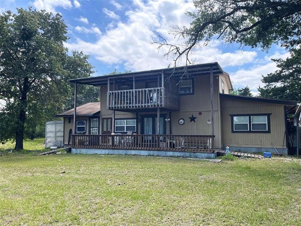 4.7 Acres of Land with Home for Sale in Groesbeck, Texas