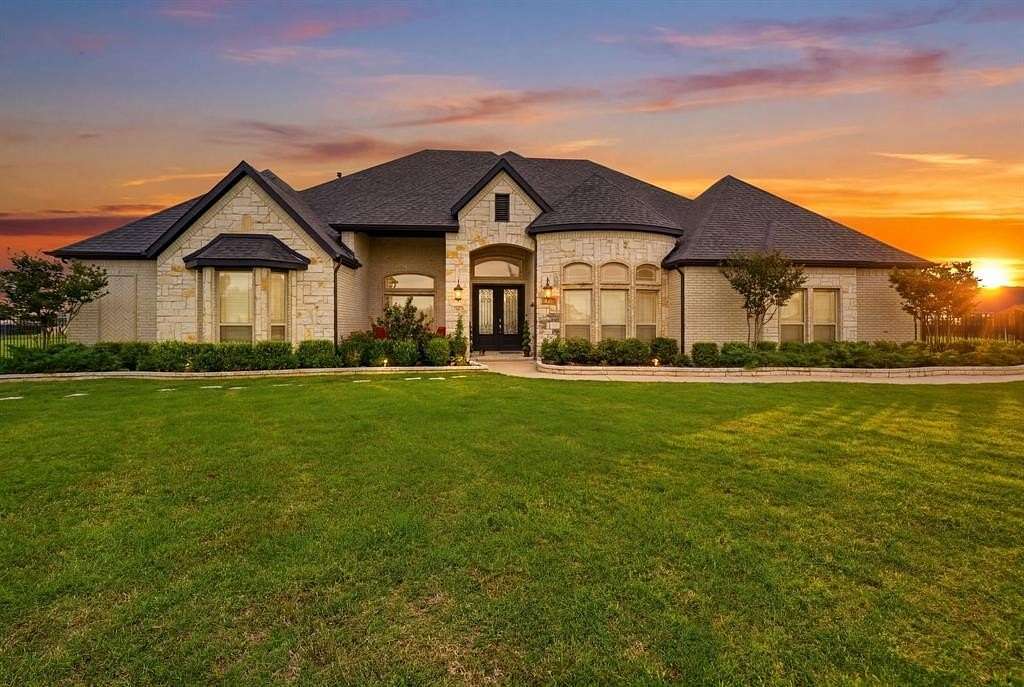 1.69 Acres of Land with Home for Lease in Parker, Texas