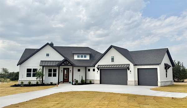 1.88 Acres of Land with Home for Sale in Weatherford, Texas