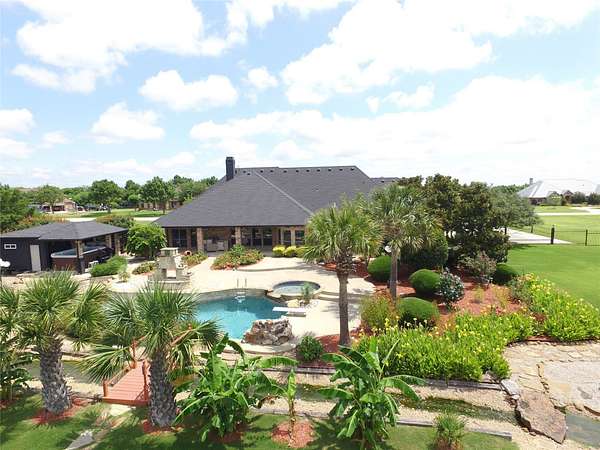 1.7 Acres of Land with Home for Sale in Rockwall, Texas