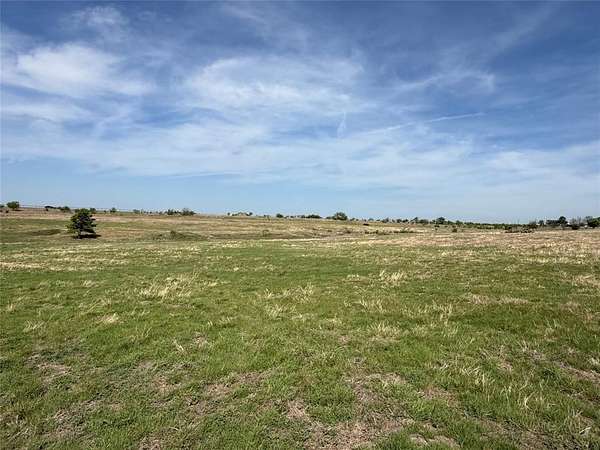 10.1 Acres of Land for Sale in Stephenville, Texas