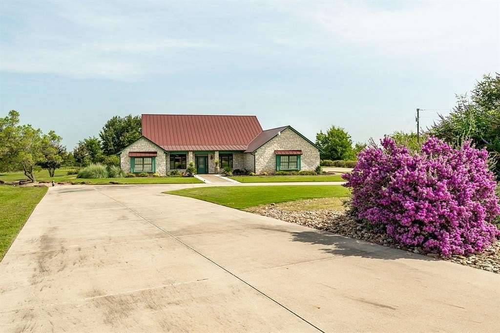 19 Acres of Land with Home for Sale in Comanche, Texas