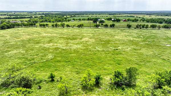 2.5 Acres of Residential Land for Sale in Perrin, Texas