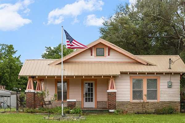 20 Acres of Land with Home for Sale in Pecan Gap, Texas