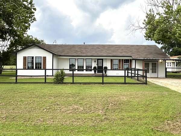 1.79 Acres of Land with Home for Sale in Waco, Texas