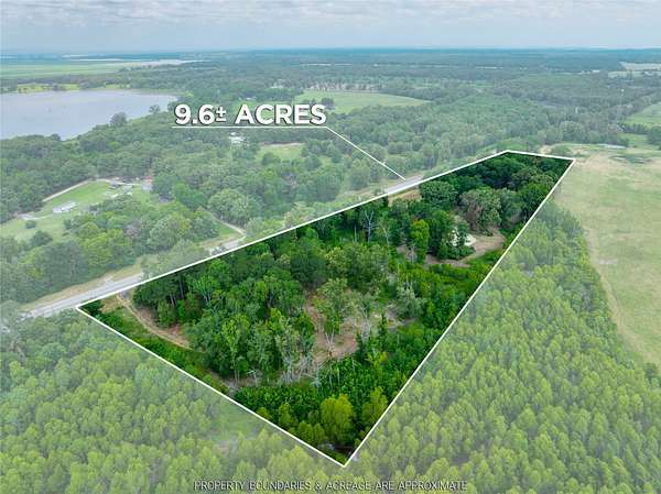 9.6 Acres of Mixed-Use Land for Sale in Bogata, Texas