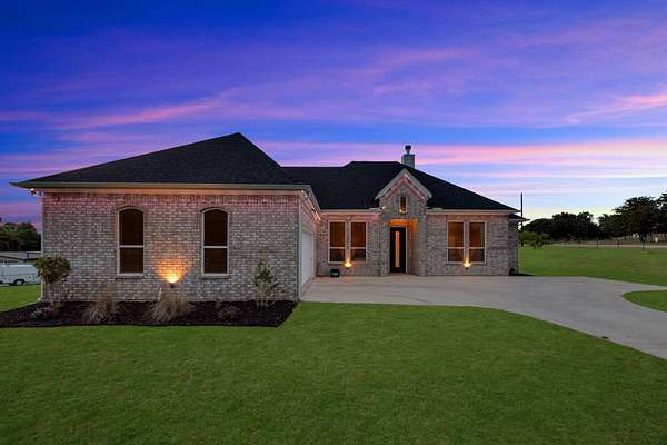 2 Acres of Land with Home for Sale in Weatherford, Texas