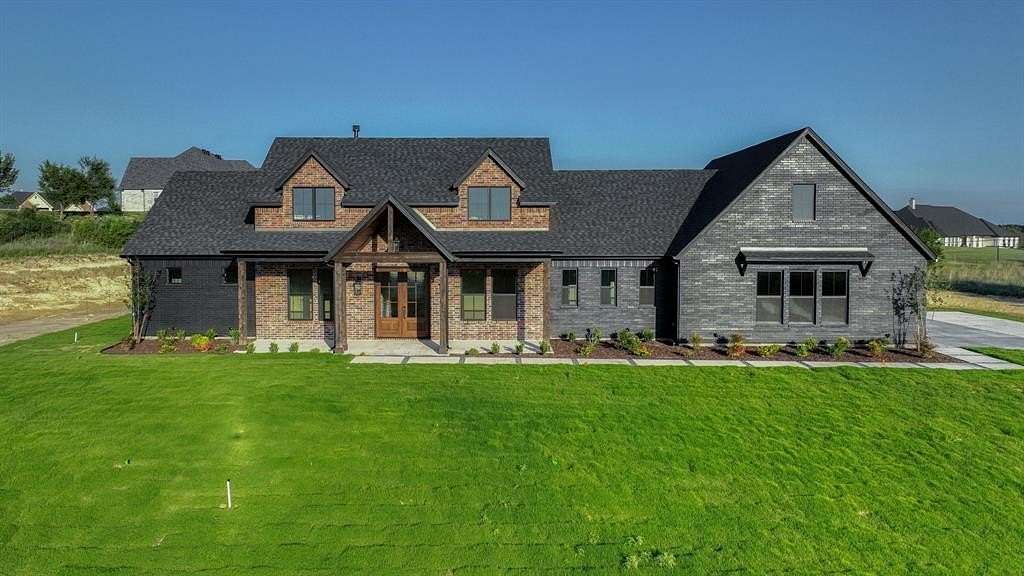 2 Acres of Land with Home for Sale in Weatherford, Texas