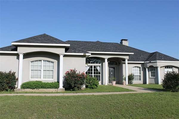 10.2 Acres of Land with Home for Sale in Pottsboro, Texas